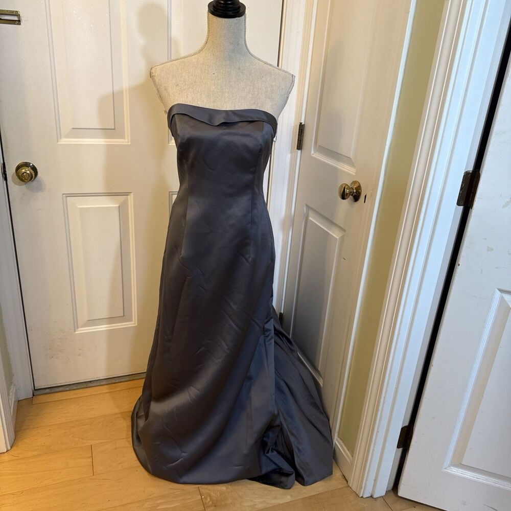 GRACEFUL GRAY STRAPLESS DRESS David’s Bridal Strapless Gown Womens Size 12